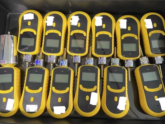 Portable Toxic Gas Monitor for Chlorine CL2 0-10ppm with IP66 Protection for Industrial Safety